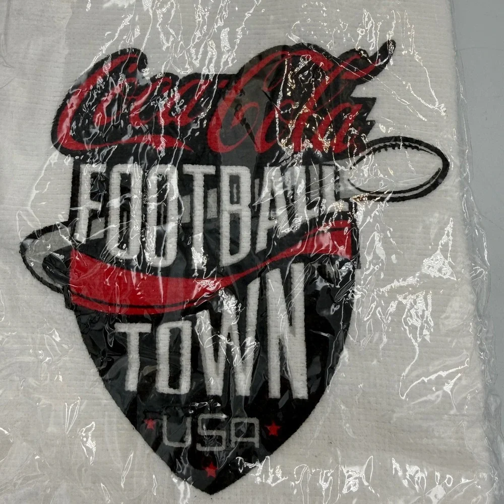 Vintage Coca-Cola Football Town USA White Hand Towels Set of 2 New Sealed Promo